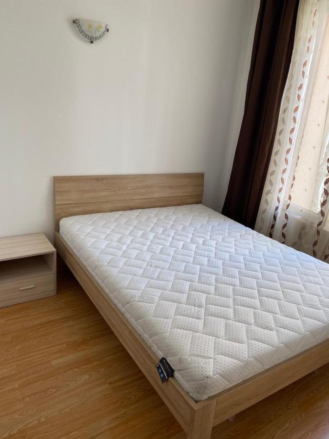 Апартамент На Солнечном Берегу Pantai Sunny Bagian luar foto