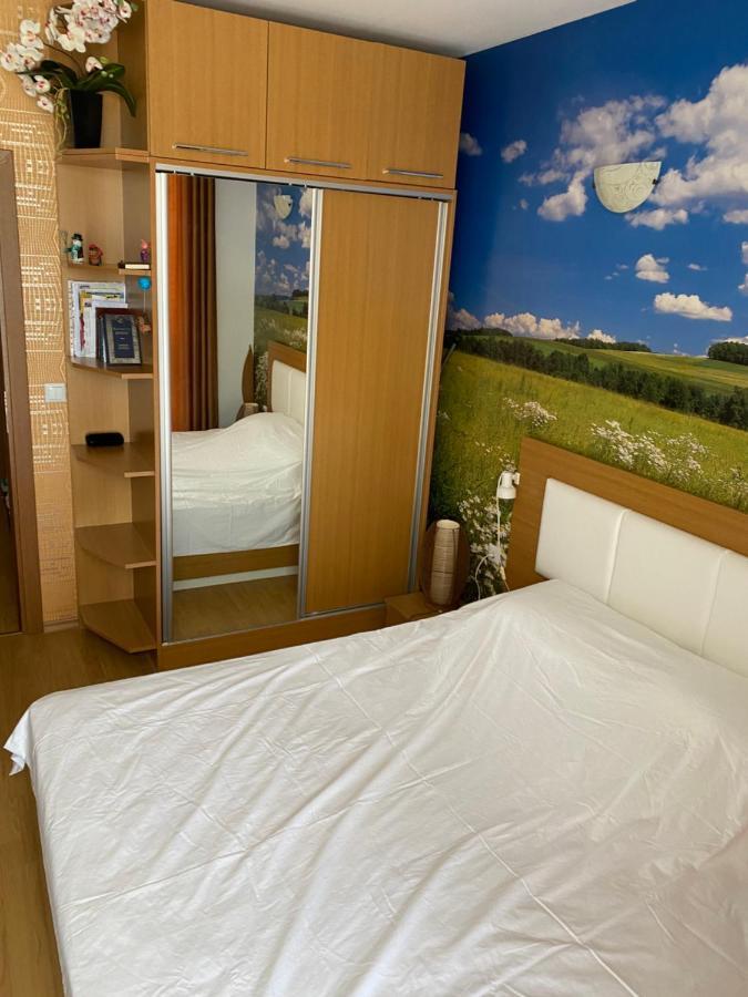 Апартамент На Солнечном Берегу Pantai Sunny Bagian luar foto