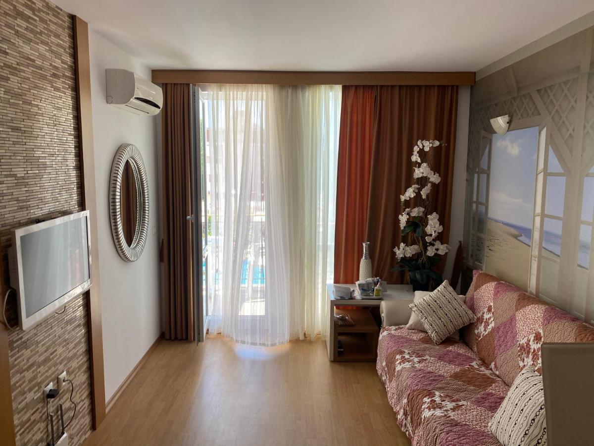 Апартамент На Солнечном Берегу Pantai Sunny Bagian luar foto